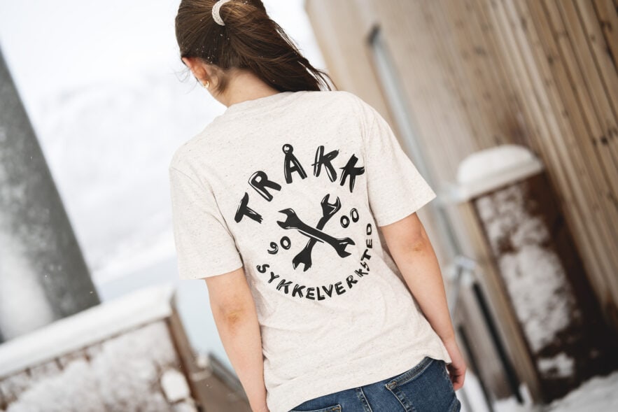 Tråkk Relaxed Classic Logo Tee - Bilde 3